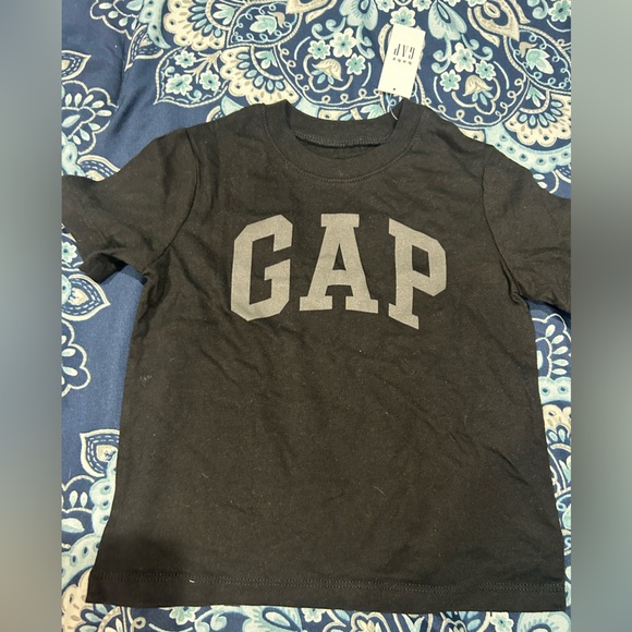 GAP Other - GAP Kids black Tee